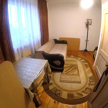 Pokoje Goscinne, Mieszkanie Na Wynajem W Swidniku K Lublina Exterior photo