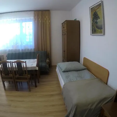 Pokoje Goscinne, Mieszkanie Na Wynajem W Swidniku K Lublina Exterior photo