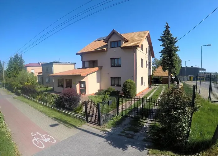 Pokoje Goscinne, Mieszkanie Na Wynajem W Swidniku K Lublina